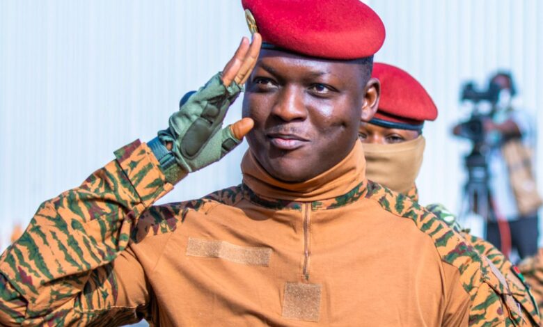 lider-anti-imperialista-em-burkina-faso,-traore-se-destaca-na-africa