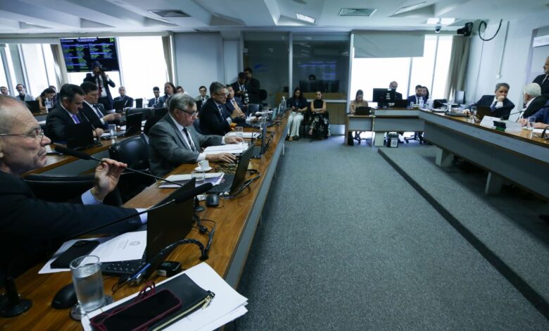 ccj-do-senado-suspende-demarcacao-de-terras-indigenas-em-sc