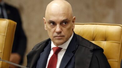 moraes-diz-que-democracia-sabera-se-defender-de-inimigos 
