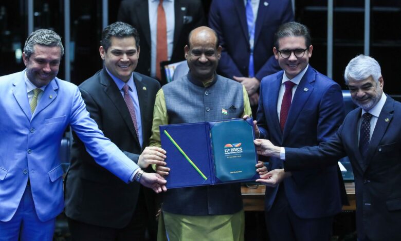 parlamentos-do-brics-criticam-acoes-protecionistas-no-comercio-mundial