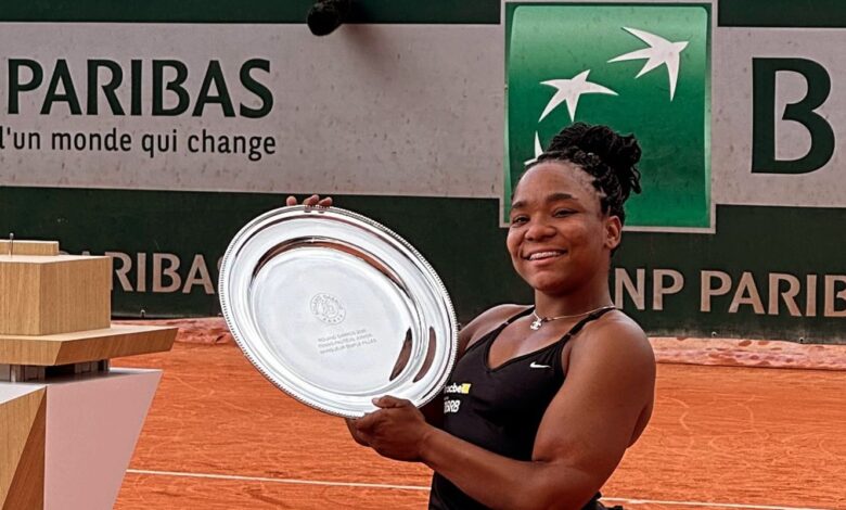 vitoria-miranda-e-campea-juvenil-de-simples-e-duplas-em-roland-garros