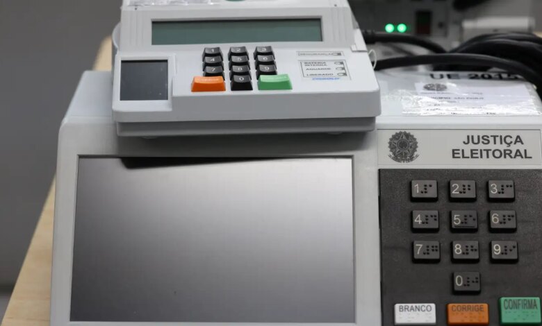 sp:-eleitores-de-3-cidades-vao-as-urnas-para-escolher-prefeito-e-vice