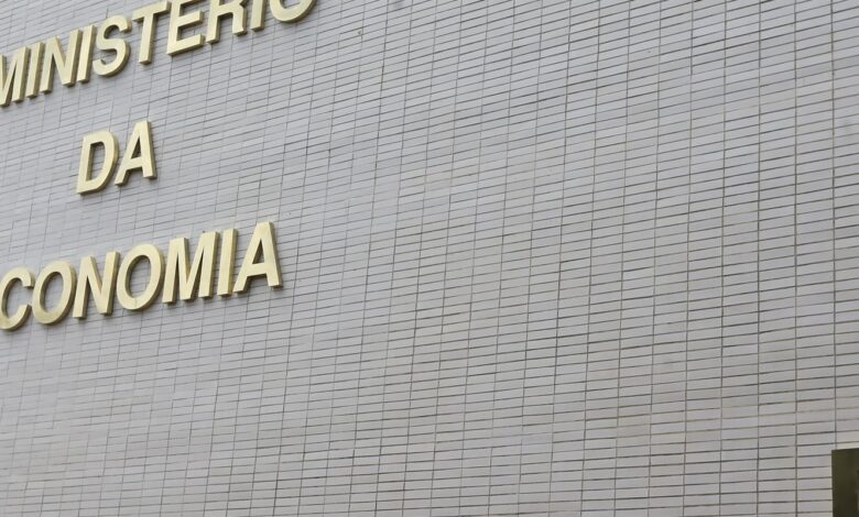 mp-alternativa-a-iof-preve-r$-4,28-bi-de-corte-de-gastos-em-2025
